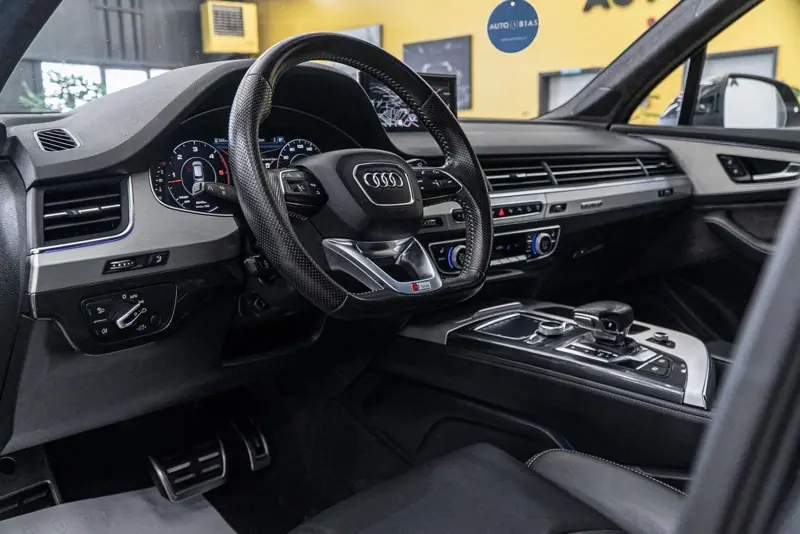 Audi Q7 — Poza 6