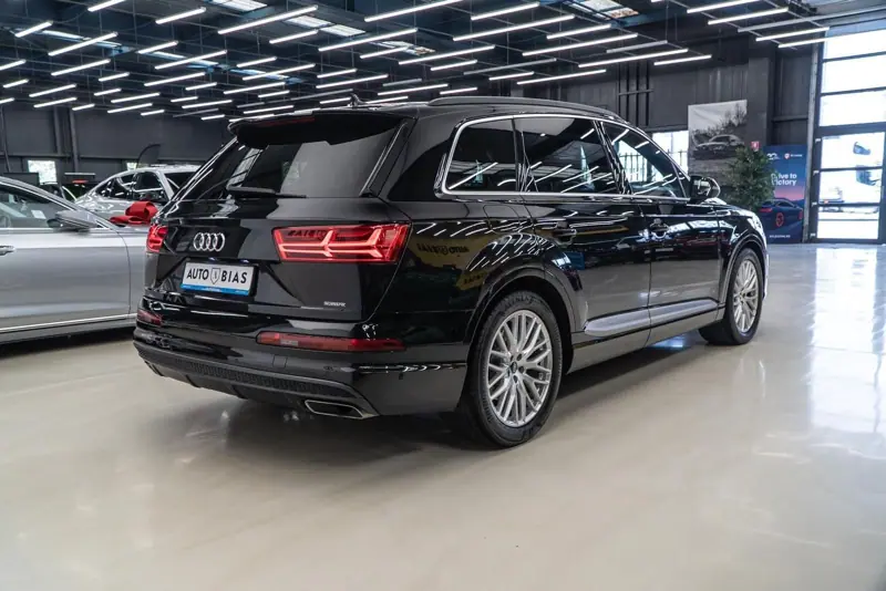 Audi Q7 — Poza 7