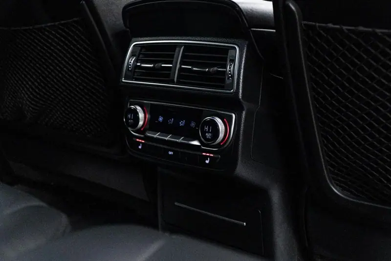 Audi Q7 — Poza 14