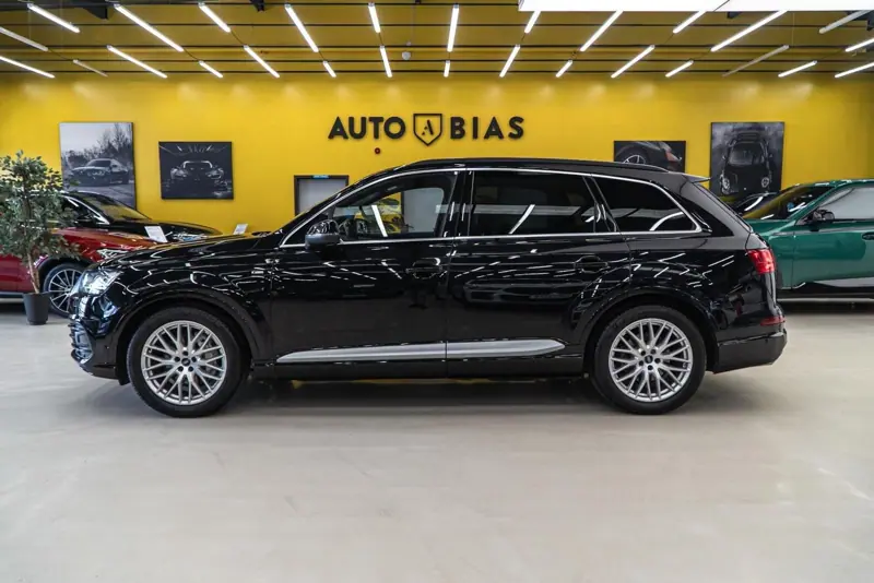 Audi Q7 — Poza 16