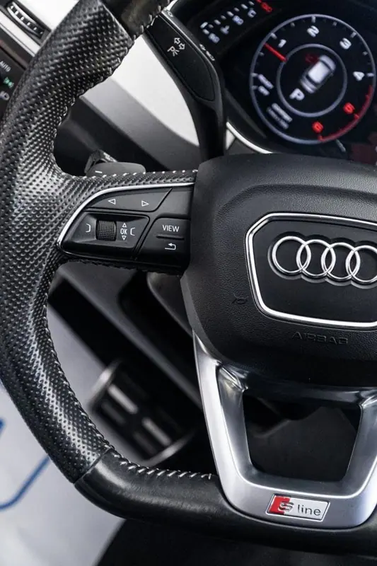 Audi Q7 — Poza 17