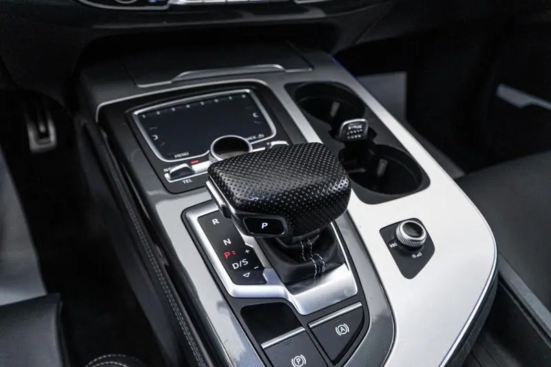 Audi Q7 — Poza 18