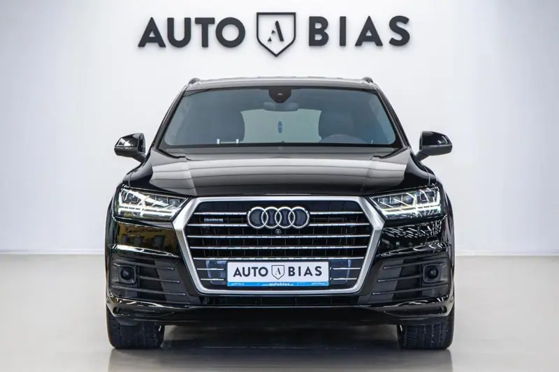 Audi Q7 — Poza 22