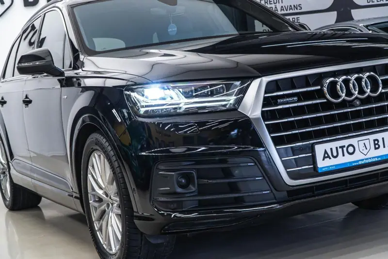 Audi Q7 — Poza 28