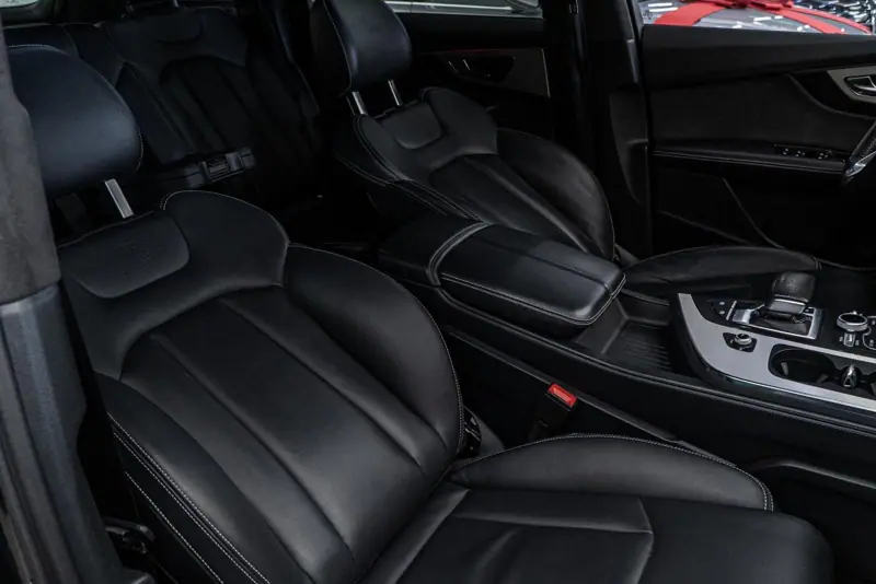 Audi Q7 — Poza 38
