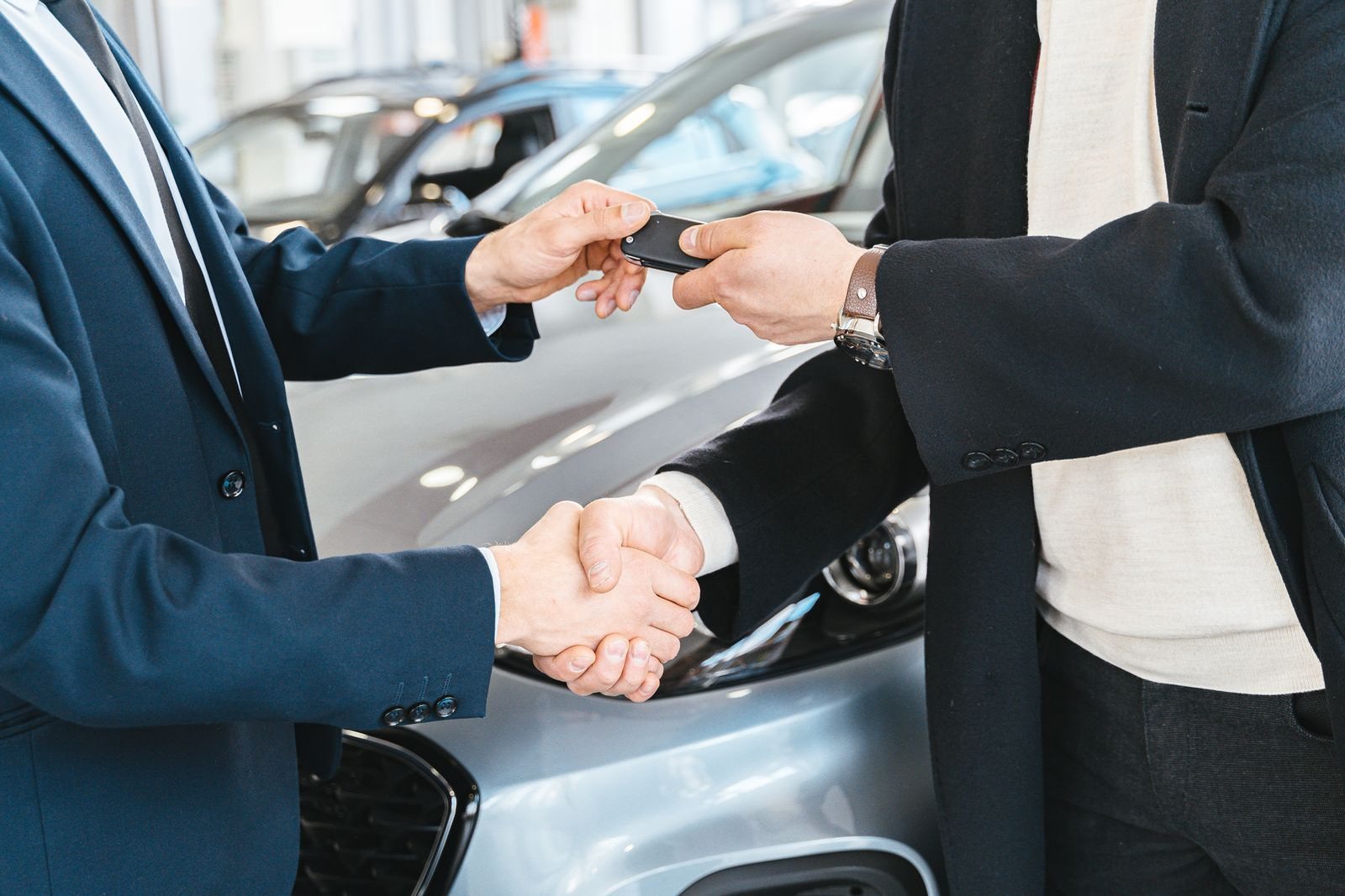 Credit auto fără avans în 2026: cine îl primește, ce acte îți trebuie, cu diurnă sau pensie